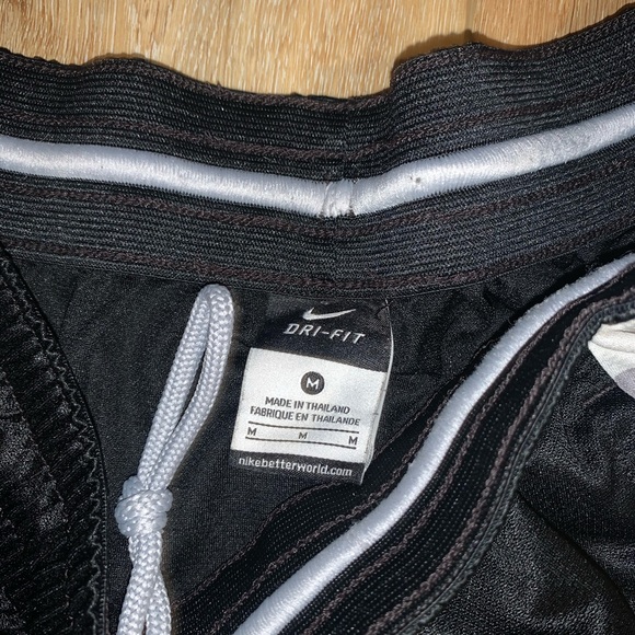 Nike Elite Basketball Shorts - Picture 2 of 2